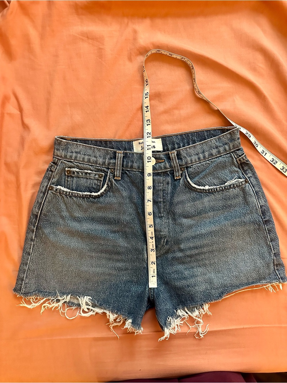 Reformation Dixie High Rise Jean Short - Picture 4 of 7